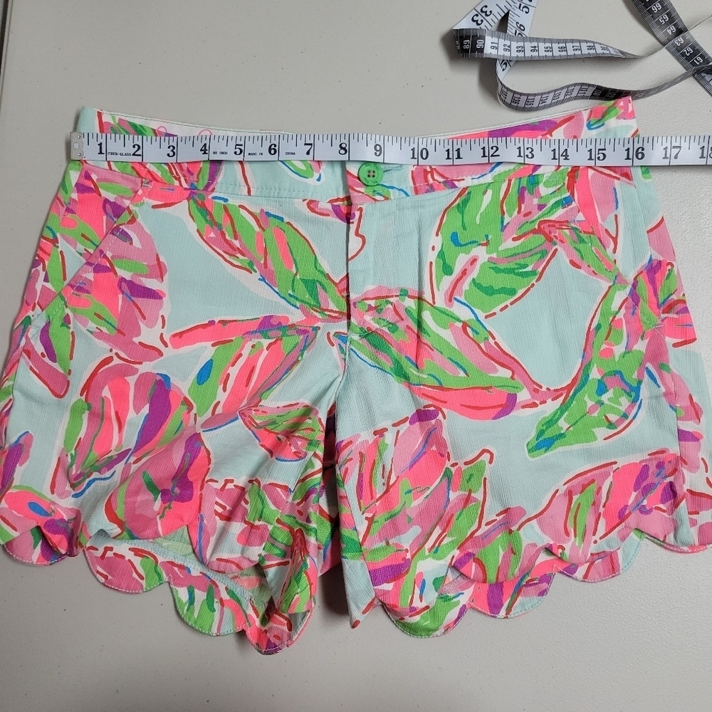 Lilly Pulitzer In The Vias Buttercup Scalloped Shorts Size 4. - Picture 12 of 14
